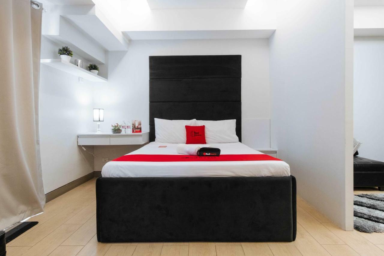 Reddoorz Premium @ Venice Luxury Bgc 2 Makati City Exterior foto