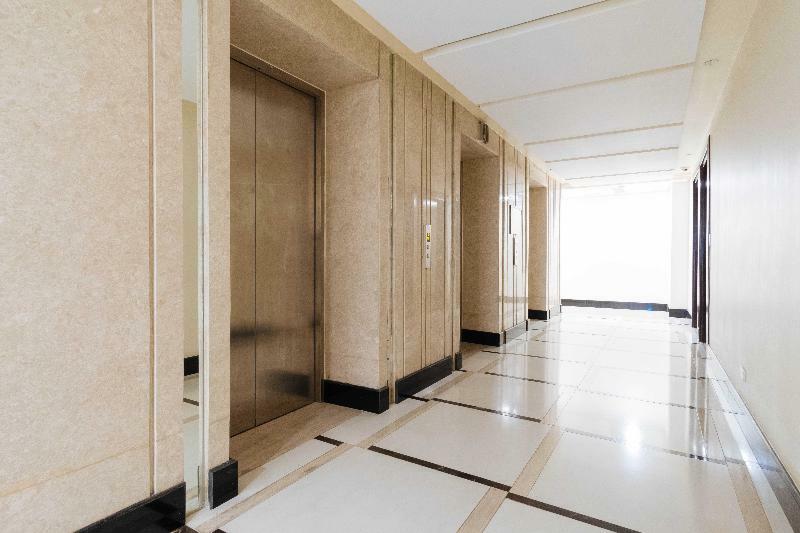 Reddoorz Premium @ Venice Luxury Bgc 2 Makati City Exterior foto