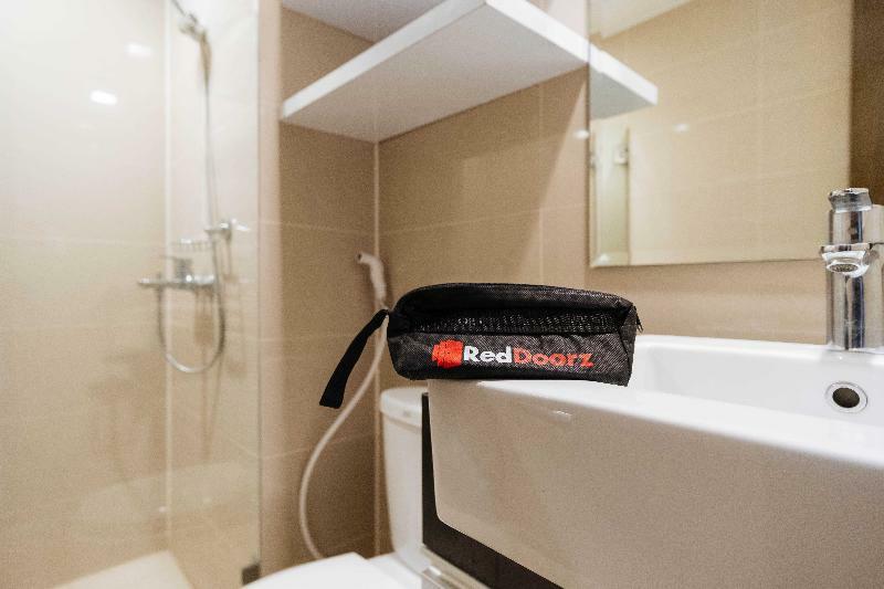 Reddoorz Premium @ Venice Luxury Bgc 2 Makati City Exterior foto